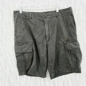 J. Crew Stanton Cargo Men's Shorts Size 35x10 Army Green